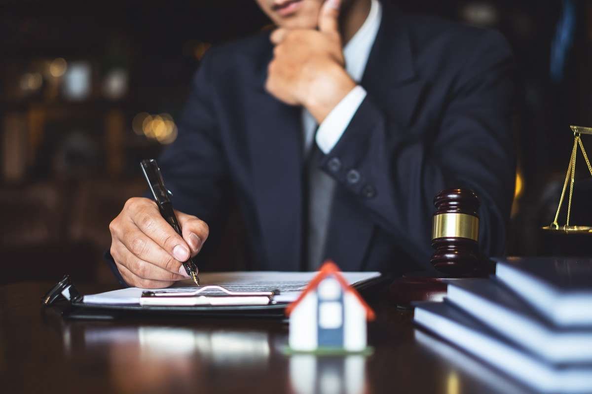 وظایف بهترین وکیل داوری در تهران
