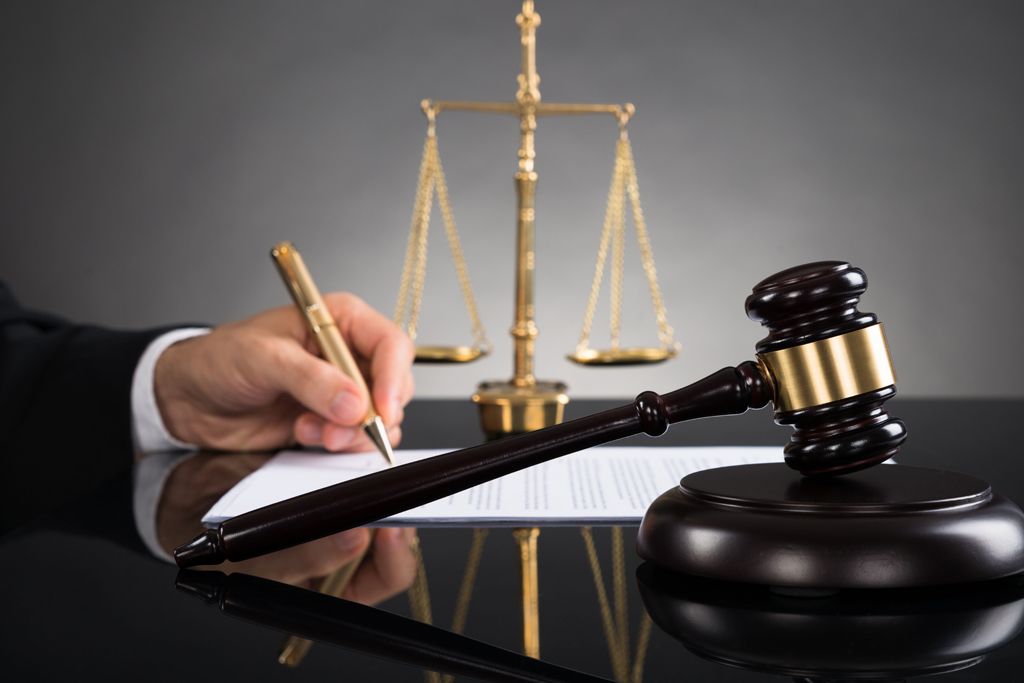 اهمیت وکیل امور ثبتی در تهران