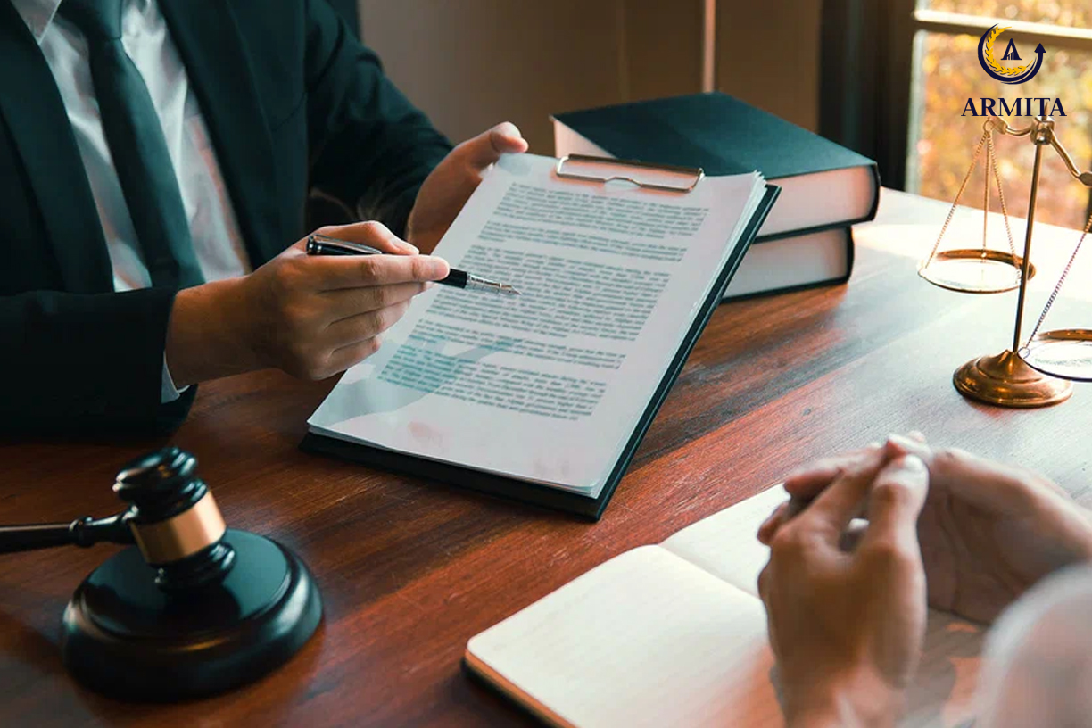 تفاوت مشاور حقوقی با وکیل