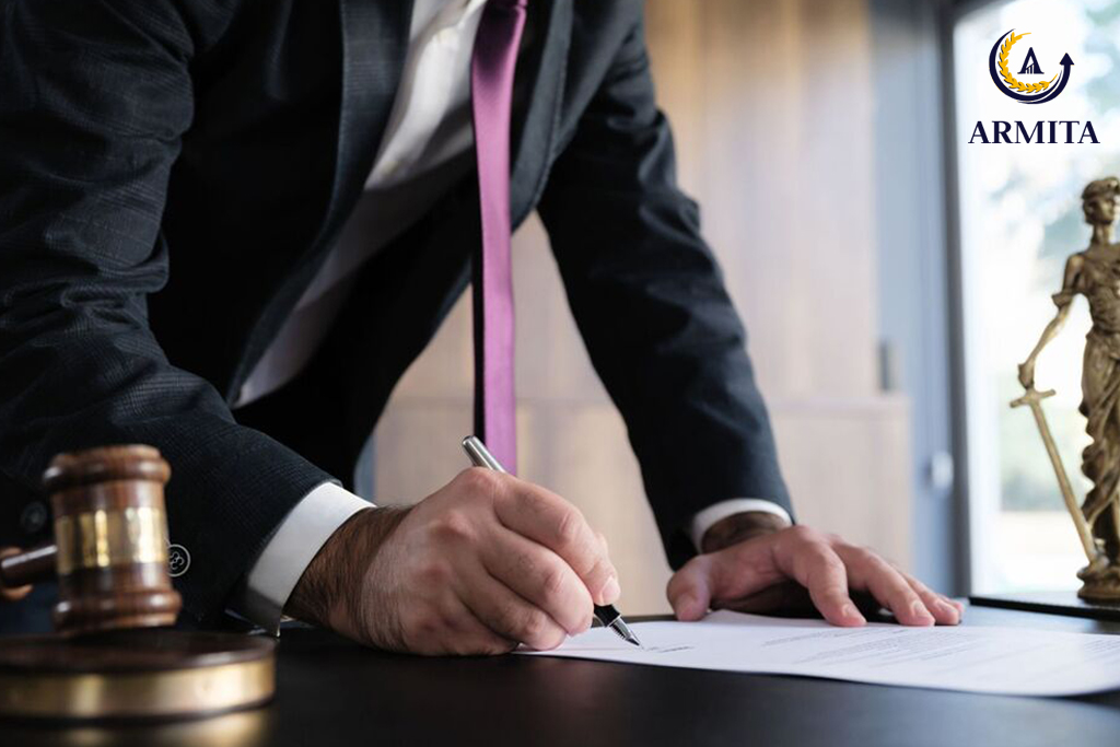 مهمترین تفاوت مشاور حقوقی با وکیل